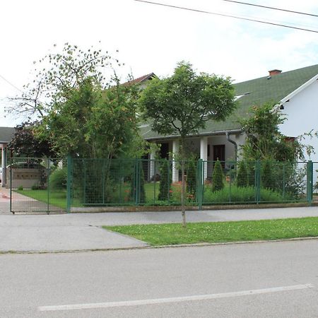 Boulevard Garden House - Free And Save Parking In The Locked Yard Τσούπρια Εξωτερικό φωτογραφία